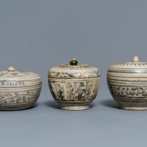 A collection of blue and white Annamese wares, incl. Hoi An Hoard, Vietnam, 14/15th C. — 照片 2