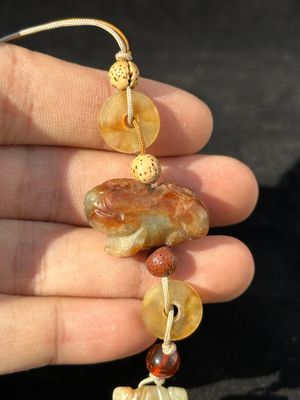 A collection of Chinese jade pendants, Qing — photo 2