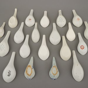 A collection of Chinese porcelain spoons, 18-20th C. — 照片 19