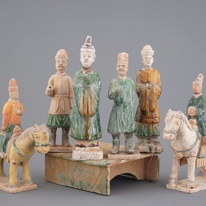 A collection of Chinese pottery funerary figures incl. horseriders, Ming Dynasty — photo 1