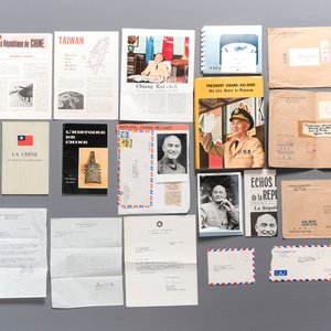 A collection of documents, letters and books relating to Chiang Kai-shek 蔣介石, 20th C. — photo 1