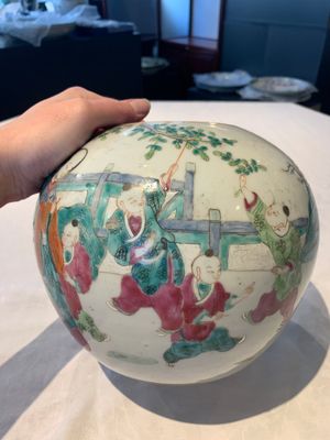 A collection of eight Chinese famille rose wares, 19th C. — photo 39