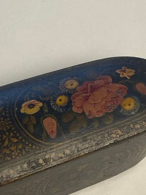 A collection of eight lacquered papier-maché pen boxes or qalamdans, Qajar, Persia, 19th C. — photo 25