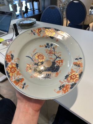 A collection of eleven Chinese Imari-style plates with floral design, 18th C. — foto 22