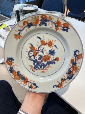 A collection of eleven Chinese Imari-style plates with floral design, 18th C. — foto 35
