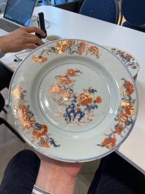 A collection of eleven Chinese Imari-style plates with floral design, 18th C. — foto 4