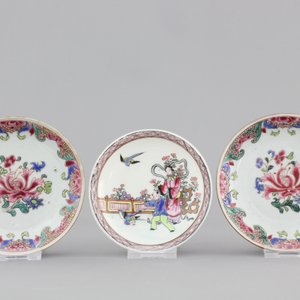A collection of fine Chinese famille rose porcelain cups and saucers, Yongzheng-Qianlong, 18th C. — photo 7