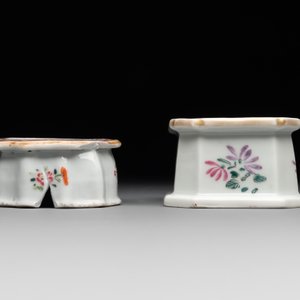 A collection of five Chinese blue and white, famille rose and Imari-style salts, Kangxi/Qianlong — photo 9