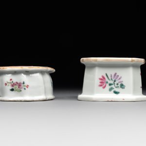 A collection of five Chinese blue and white, famille rose and Imari-style salts, Kangxi/Qianlong — photo 8