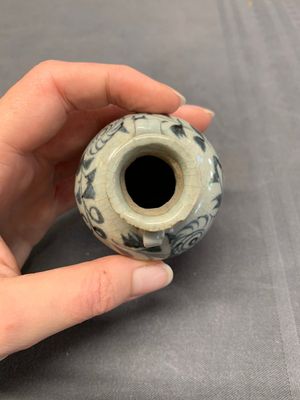 A collection of five Chinese blue and white jarlets, Yuan — photo 18