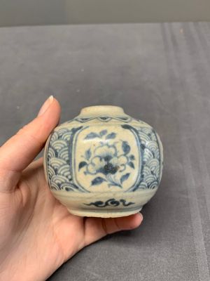 A collection of five Chinese blue and white jarlets, Yuan — photo 20
