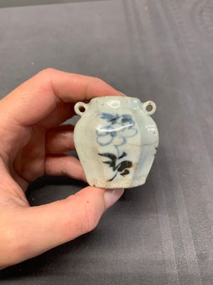 A collection of five Chinese blue and white jarlets, Yuan — photo 4