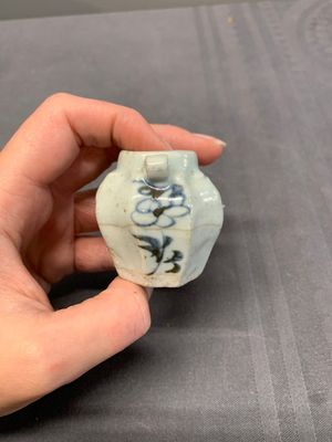 A collection of five Chinese blue and white jarlets, Yuan — photo 5