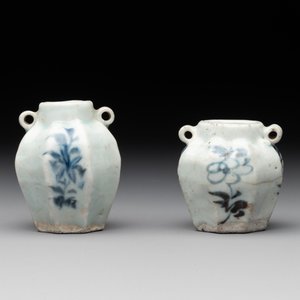 A collection of five Chinese blue and white jarlets, Yuan — photo 14