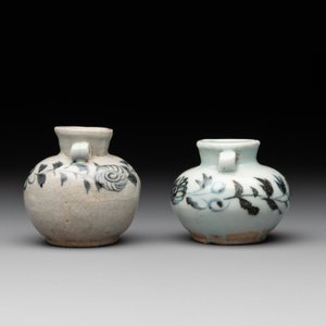 A collection of five Chinese blue and white jarlets, Yuan — photo 9