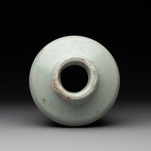 A collection of five Chinese celadon wares, Ming and later — photo 8
