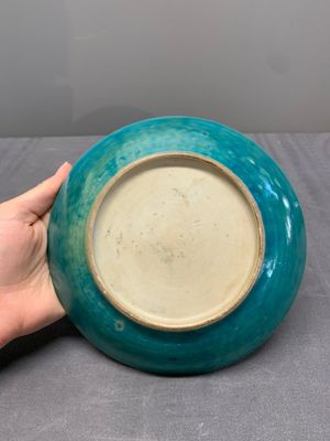 A collection of five Chinese turquoise-glazed wares, 18th C. — photo 5