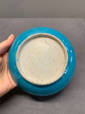 A collection of five Chinese turquoise-glazed wares, 18th C. — photo 9