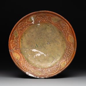 A collection of five slipwares, The Netherlands, 17th C. — photo 2