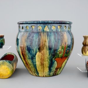 A collection of Flemish pottery and a few Delft tiles, 18/20th C. — photo 3