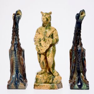 A collection of Flemish pottery figures, incl. cats, gargoyles and a Bruges bear, 20th C. — photo 2