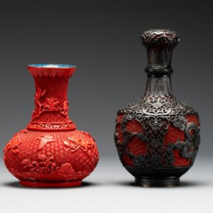 A collection of four Chinese lacquered enamel vases and a hardstone bonsai tree, 20th C. — foto 13