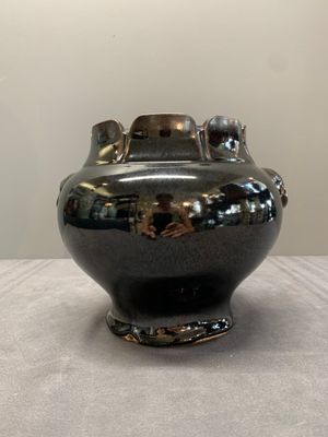 A collection of four Chinese monochrome-glazed ware, Kangxi and Qianlong mark, 19/20th C. — photo 4