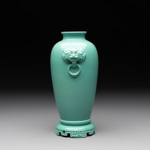 A collection of four Chinese monochrome-glazed ware, Kangxi and Qianlong mark, 19/20th C. — photo 14