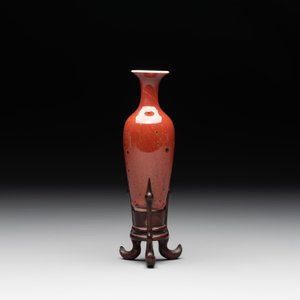 A collection of four Chinese monochrome-glazed ware, Kangxi and Qianlong mark, 19/20th C. — photo 2
