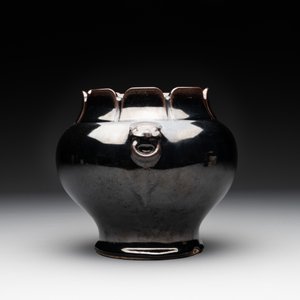 A collection of four Chinese monochrome-glazed ware, Kangxi and Qianlong mark, 19/20th C. — photo 21