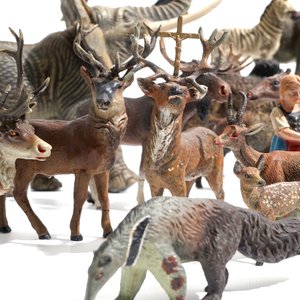 A collection of German elastolin and lineol animal toy figures, Hausser, 1st half 20th C. — photo 2