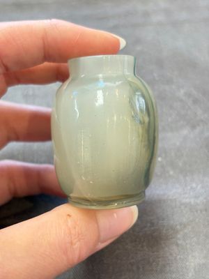 A collection of nine Chinese agate snuff bottles, 20th C. — photo 22