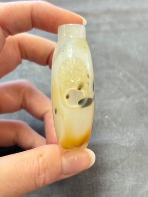 A collection of nine Chinese agate snuff bottles, 20th C. — photo 10