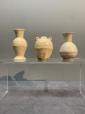 A collection of nine Chinese white-glazed and cream-glazed wares, incl. Dehua, Song/Ming — photo 1