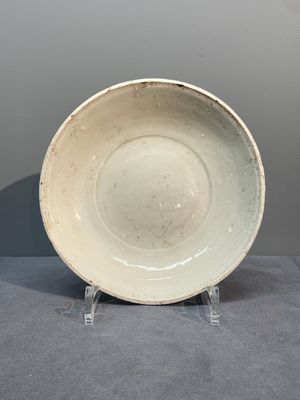 A collection of nine Chinese white-glazed and cream-glazed wares, incl. Dehua, Song/Ming — photo 15