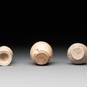 A collection of nine Chinese white-glazed and cream-glazed wares, incl. Dehua, Song/Ming — photo 9