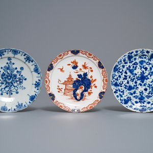 A collection of nine polychrome and blue and white Dutch Delft dishes, 18th C. — photo 6
