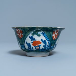 A collection of polychrome Dutch Delft wares with 'four-hearts design', 1st half 18th C. — photo 16