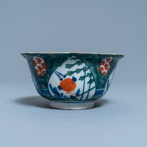 A collection of polychrome Dutch Delft wares with 'four-hearts design', 1st half 18th C. — photo 17
