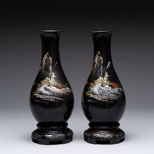 A collection of seven Chinese Fuzhou or Foochow lacquer vases, 19/20th C. — 照片 2