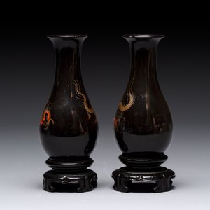 A collection of seven Chinese Fuzhou or Foochow lacquer vases, 19/20th C. — foto 13