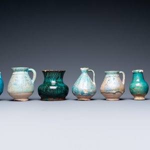 A collection of seven turquoise-glazed jugs and vases, Middle-East, 13th C. and later — photo 2