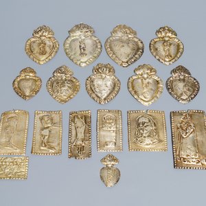A collection of seventeen silver ex-voto plaques, 19/20th C. — photo 1