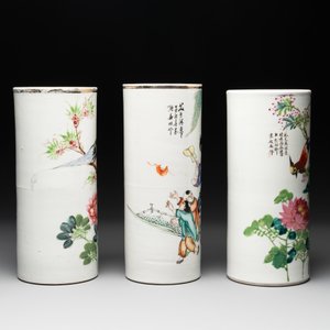 A collection of six Chinese famille rose hat stands, 19/20th C. — photo 12