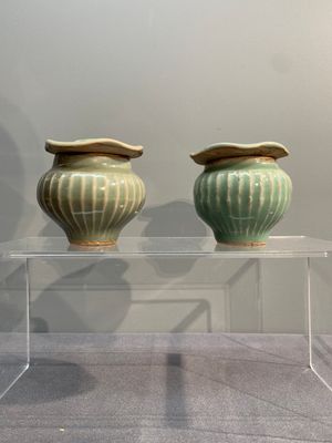 A collection of six Chinese Longquan celadon wares, Yuan/Ming — photo 1
