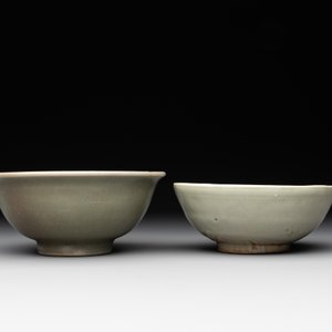 A collection of six Chinese Longquan celadon wares, Yuan/Ming — photo 14