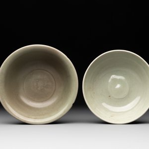 A collection of six Chinese Longquan celadon wares, Yuan/Ming — photo 16