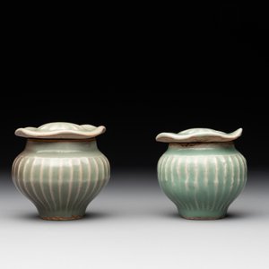 A collection of six Chinese Longquan celadon wares, Yuan/Ming — photo 3