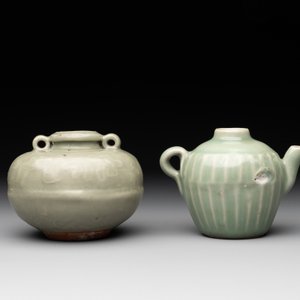 A collection of six Chinese Longquan celadon wares, Yuan/Ming — photo 9