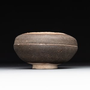 A collection of six Chinese monochrome wares, Ming — photo 15